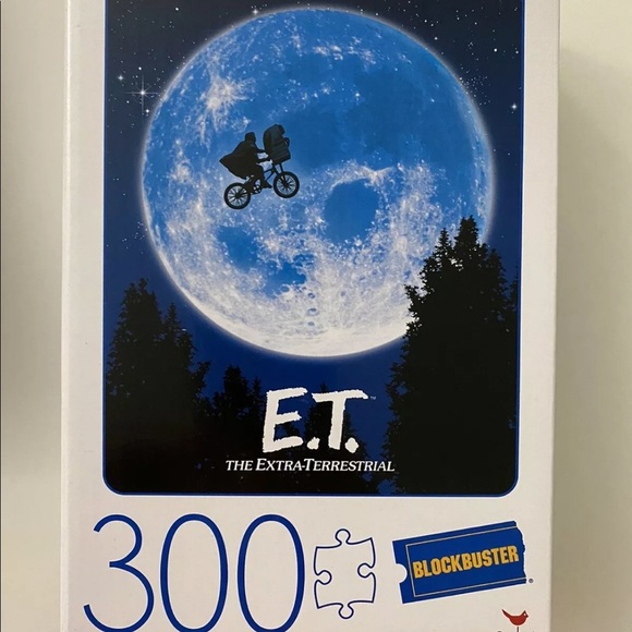 300 PIECE E.T. Extra-Terrestrial JIGSAW Puzzle - Picture 2 of 2